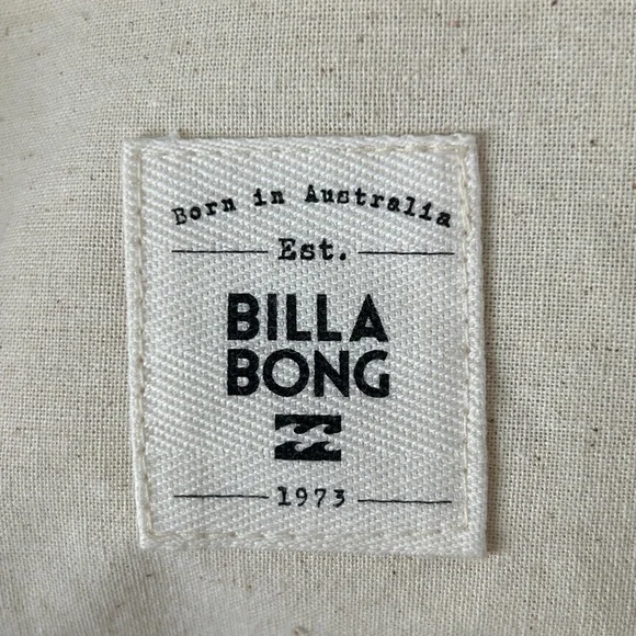 Billabong Talk To The Palm Paper Woven Straw Tote Bag Black & Natural Colour - Picture 13 of 16